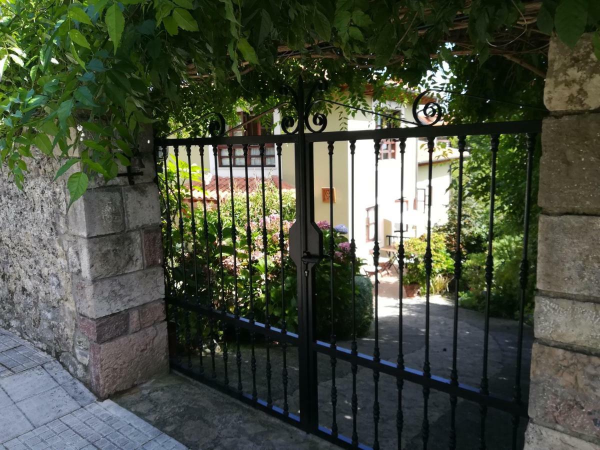 Casa Nueva Carmen Pensionat Pendueles Eksteriør billede